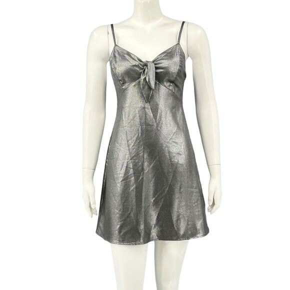 Topshop Dresses & Skirts - Topshop Dress Womens 4 Silver Shimmer Foil Mini Slip Holiday Babydoll Glam‎ Y2K